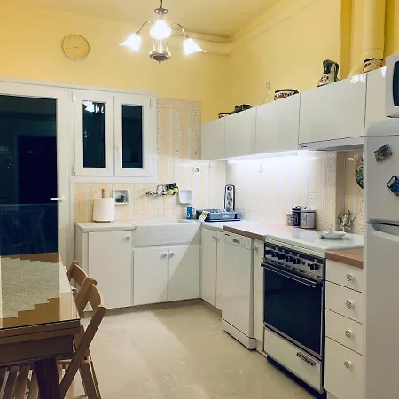 Apartment Athina *